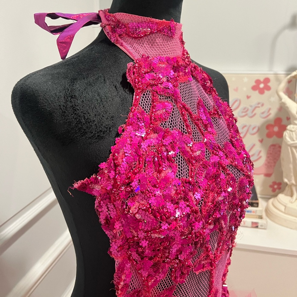 Backless Designer Dress - Picture 4 of 6